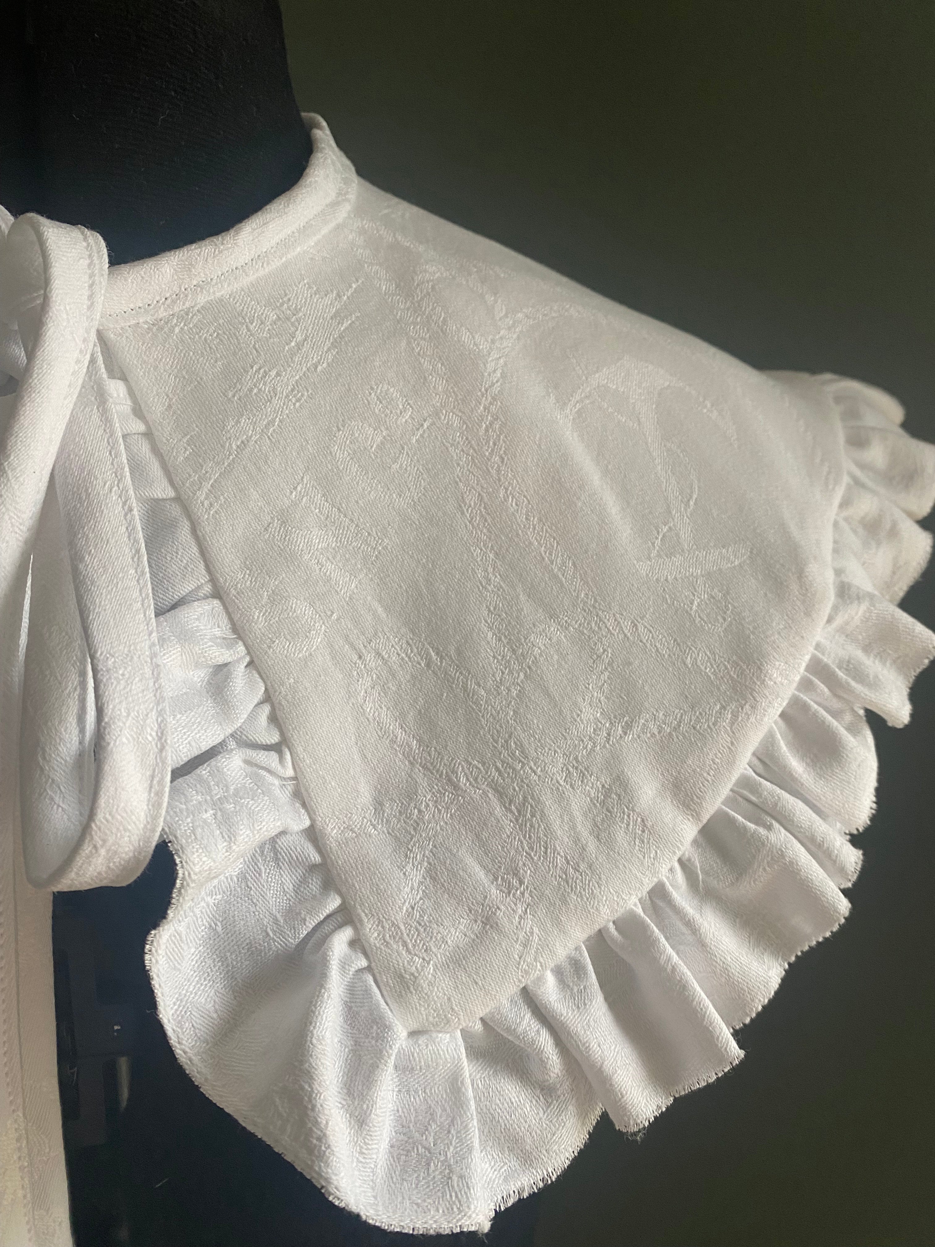 The Cara Collar